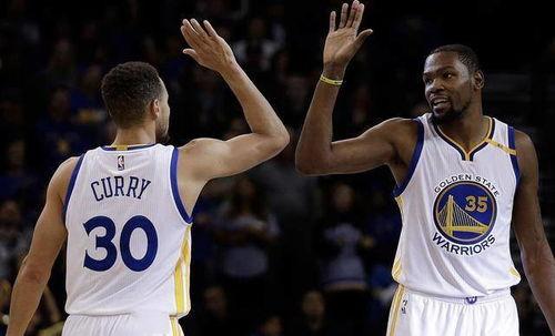 美联爆料詹姆斯视频最新,美联揭秘球场风云再起!